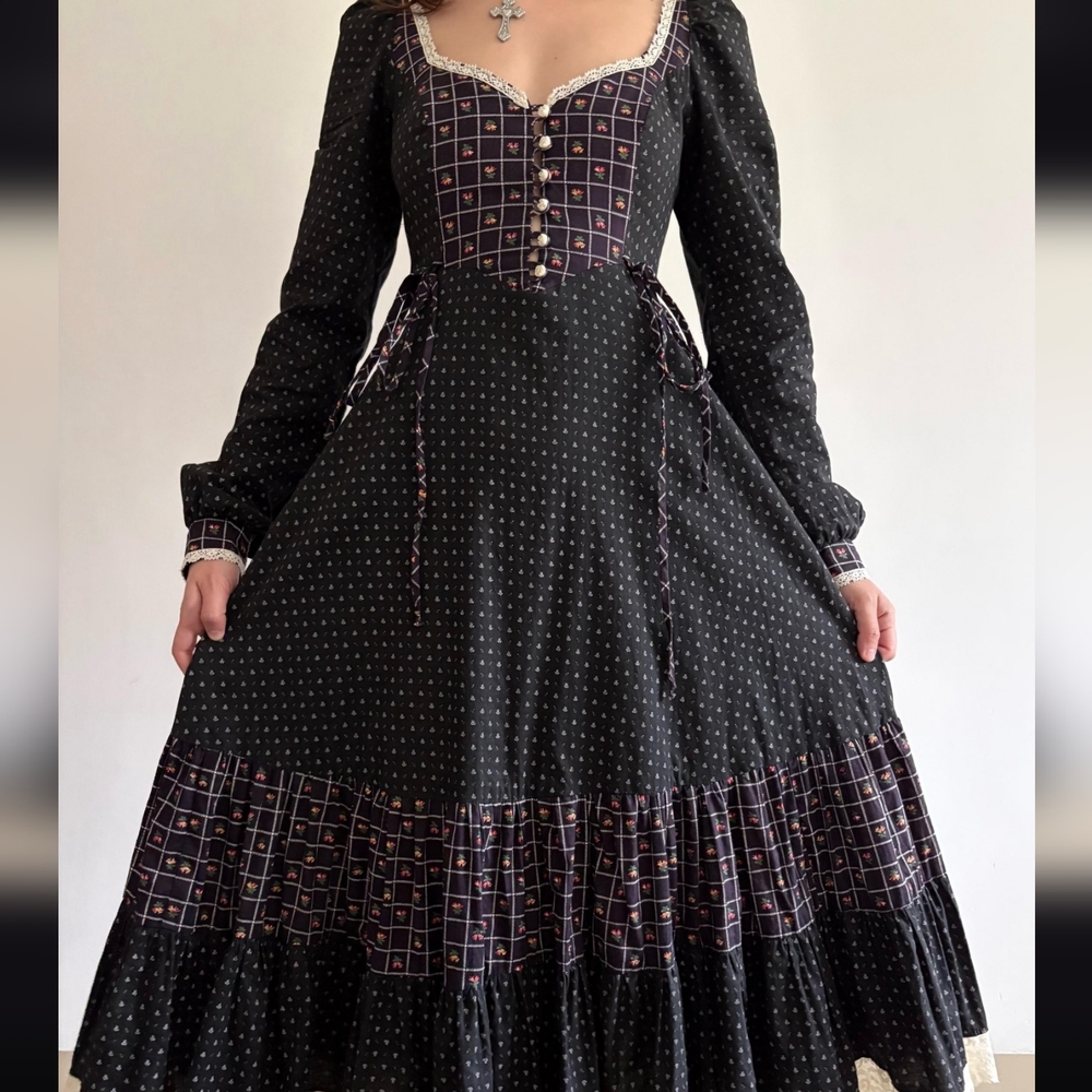 Gunne Sax 1970's Prairie Dress with Sweetheart Neckline Size XS/S - Picture 5 of 11